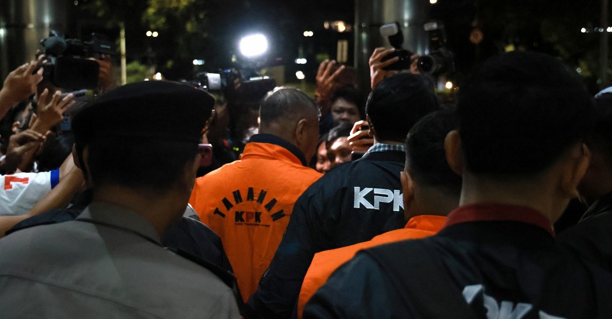 Duh! Bupati Tulungagung Kena OTT, Diduga Minta Jatah 50 Persen