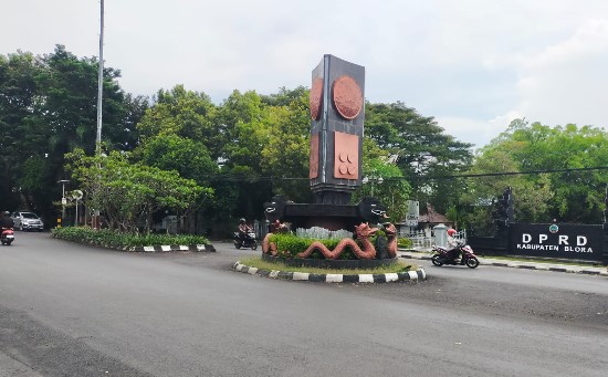 Pajak Rakyat Diperas, DPRD dan OPD ‘Pesta’ Kunker, Rakyat Tetap Terpinggirkan